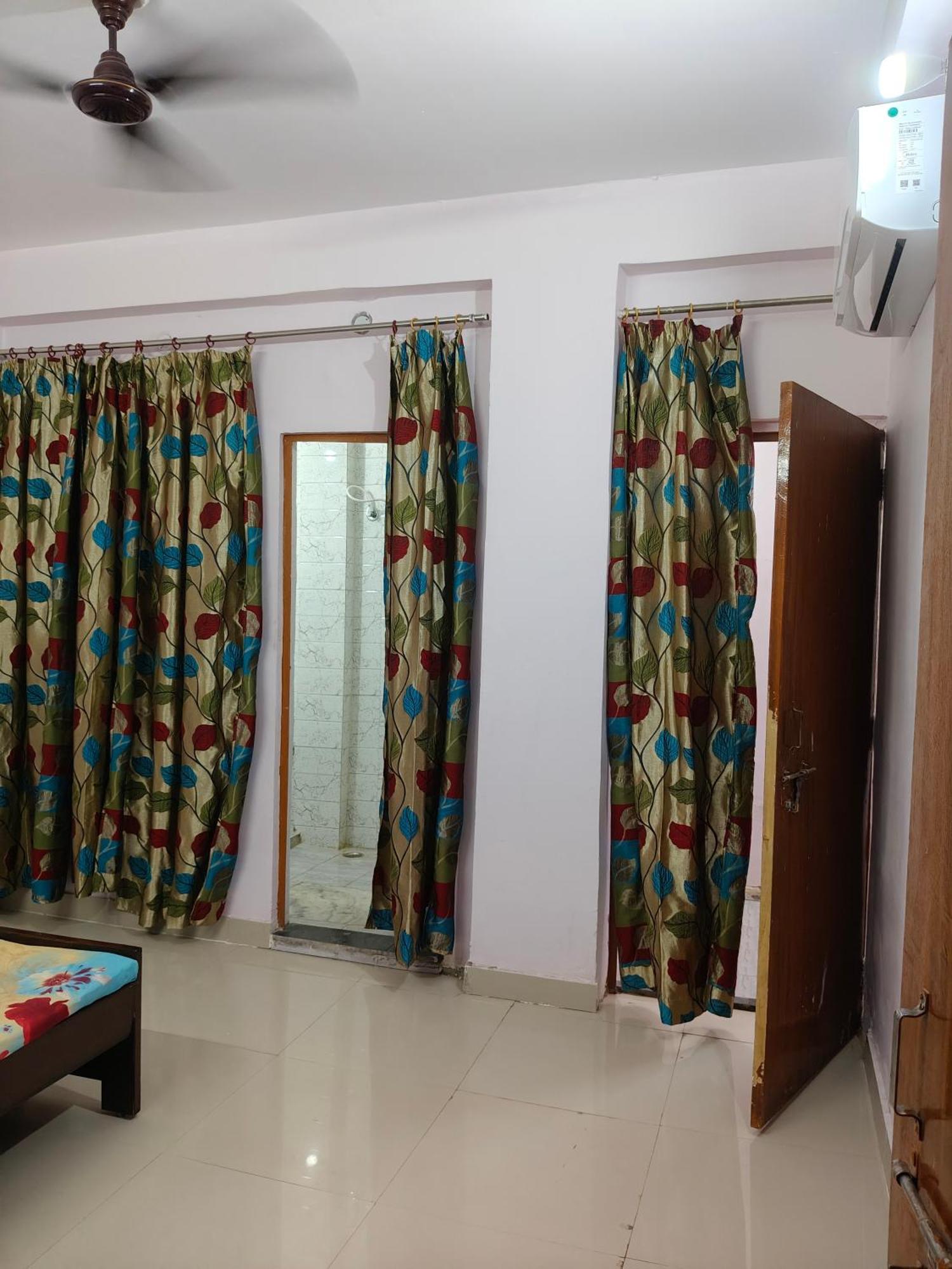 Sharda Homestay Ayodhya 외부 사진